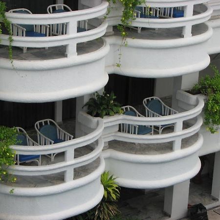 Hotel Y Suites Plaza Manzanillo Luaran gambar