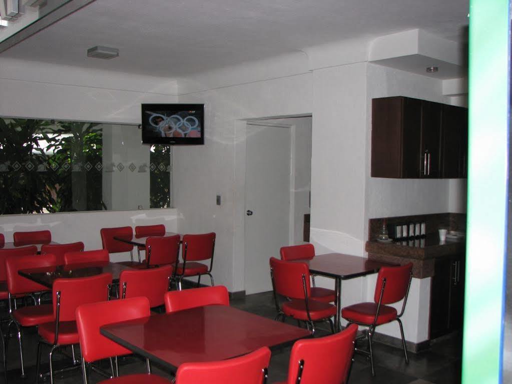 Hotel Y Suites Plaza Manzanillo Luaran gambar