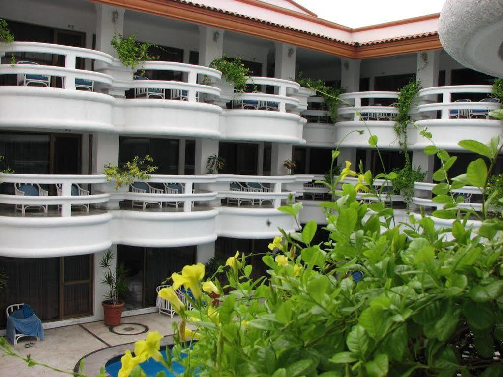 Hotel Y Suites Plaza Manzanillo Luaran gambar